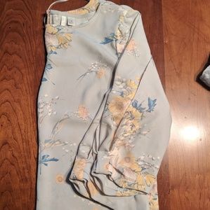 Light blue Floral too size medium